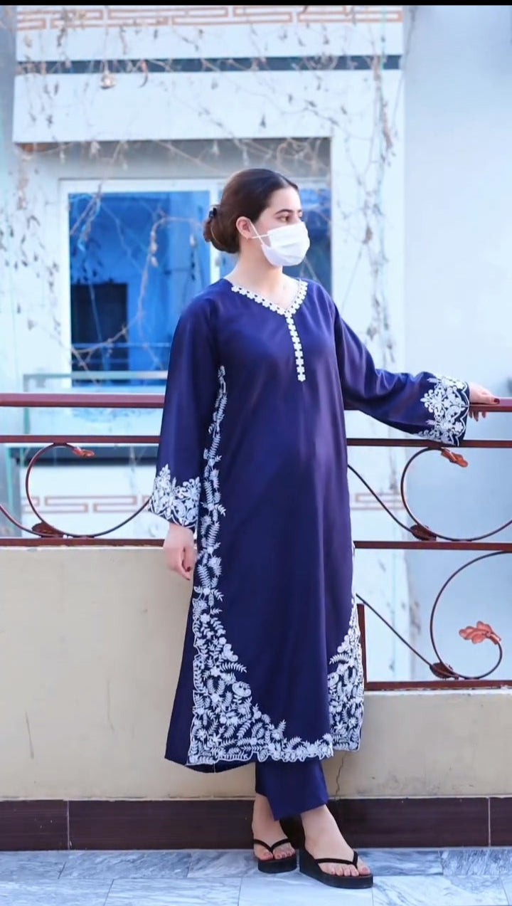 Blue Elegant Embroidery 2/pcs
